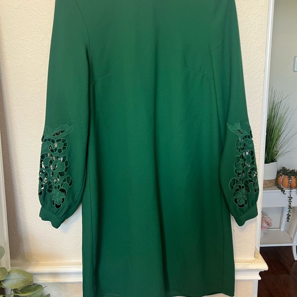H&M SZ 2 Green Lace Sleeve Dress - Picture 12 of 13